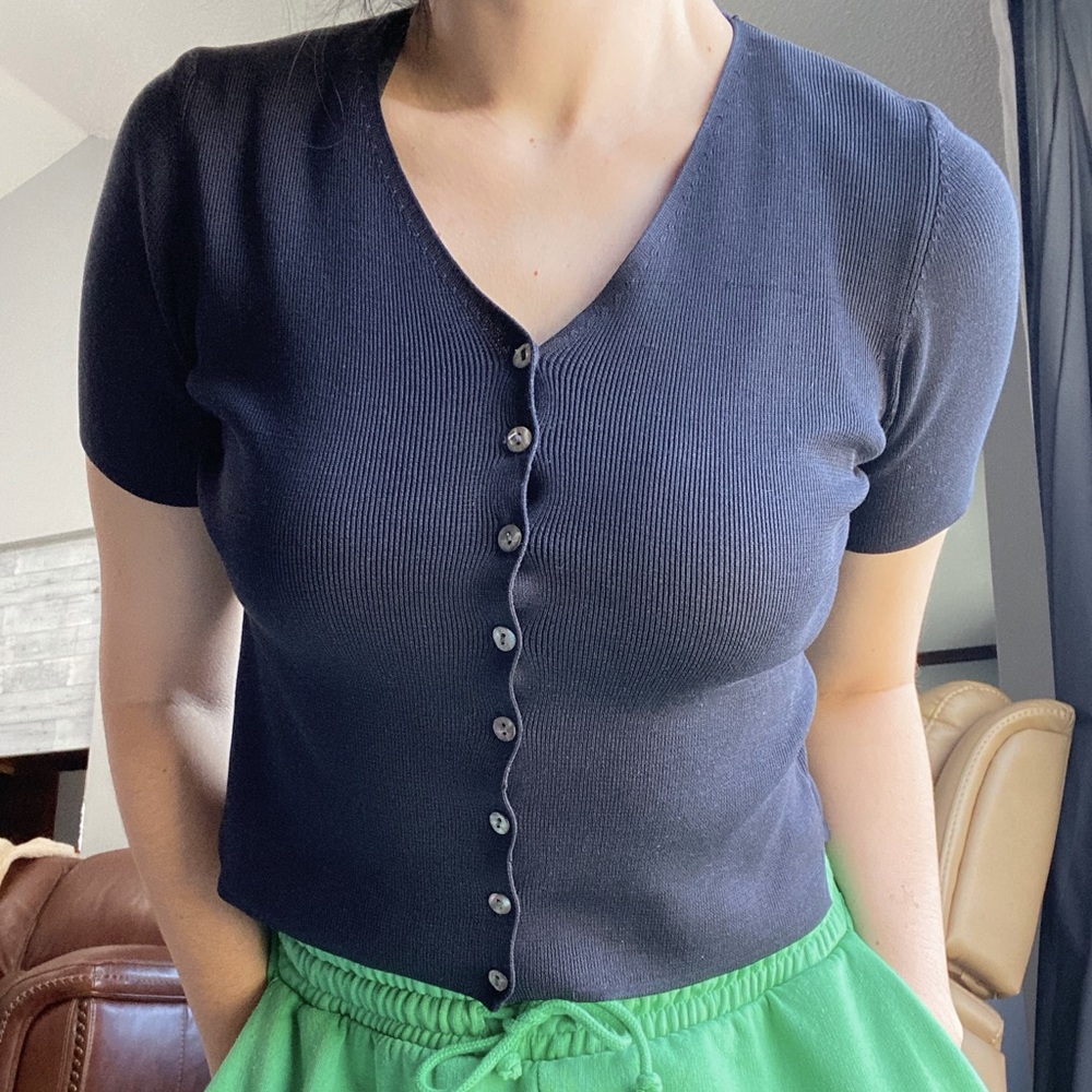 Valerie Stevens 100% Pure Silk cardigan top